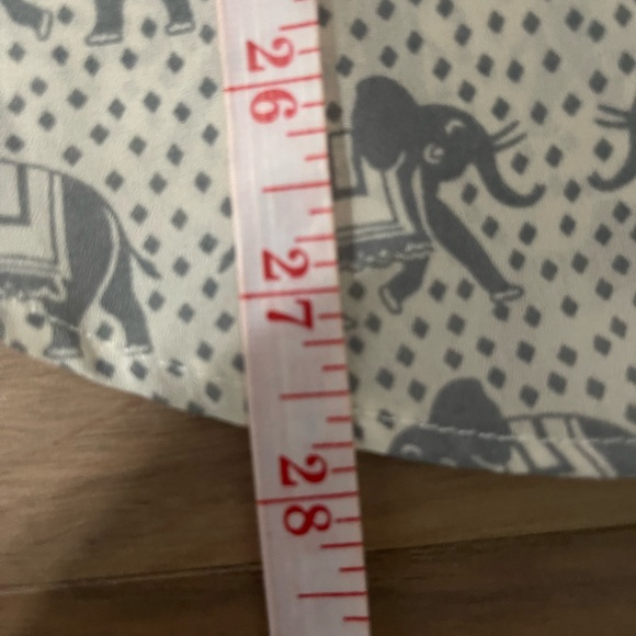 EUC L Elephant Print Blouse - Picture 8 of 8